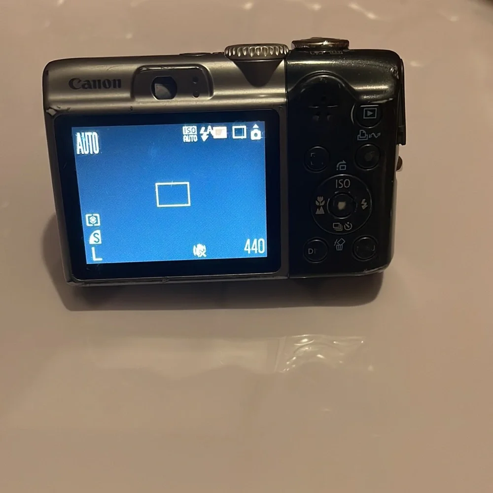 Canon Powershot digital camera A1000IS